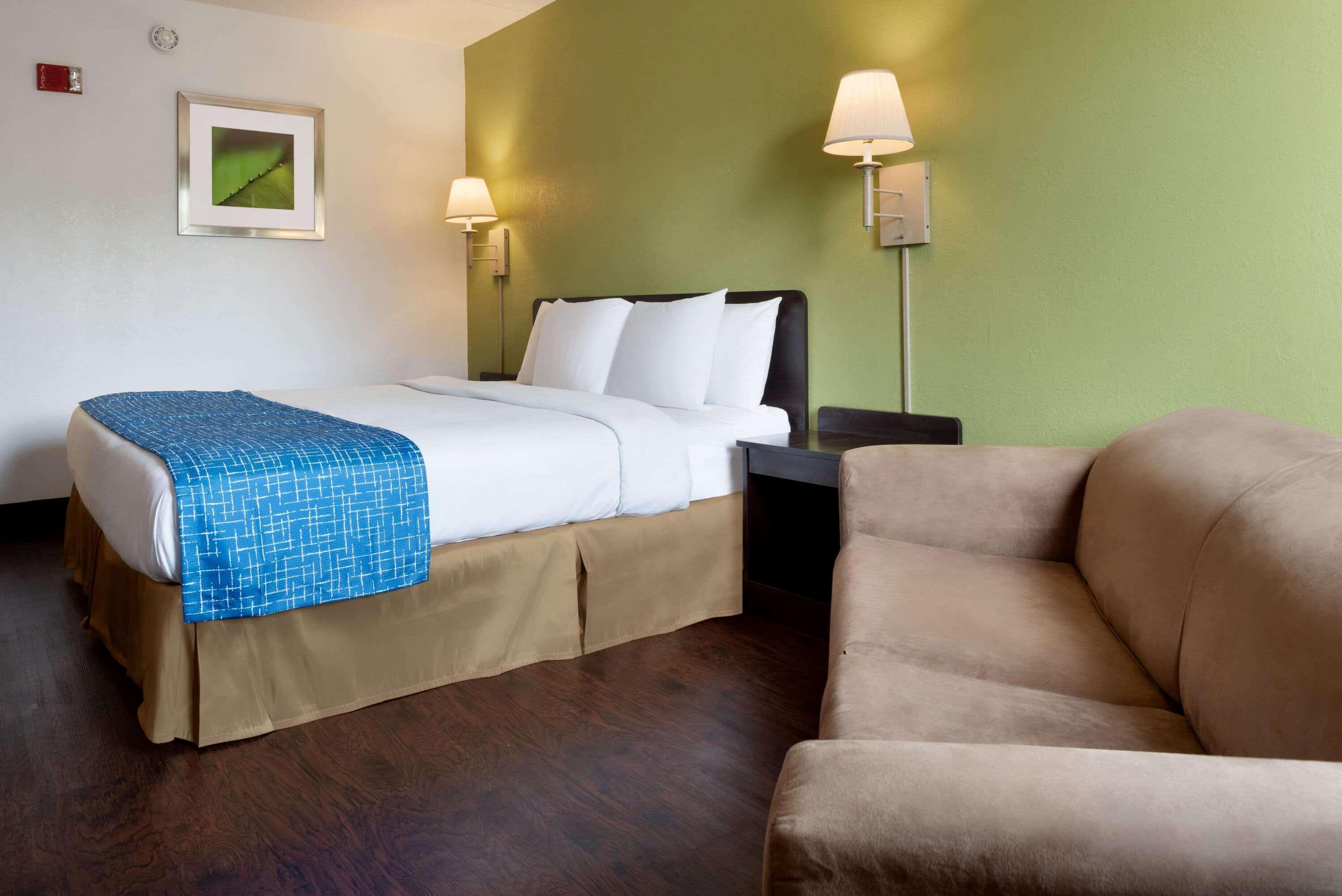 Kautilya Zanesville Hotel Екстериор снимка