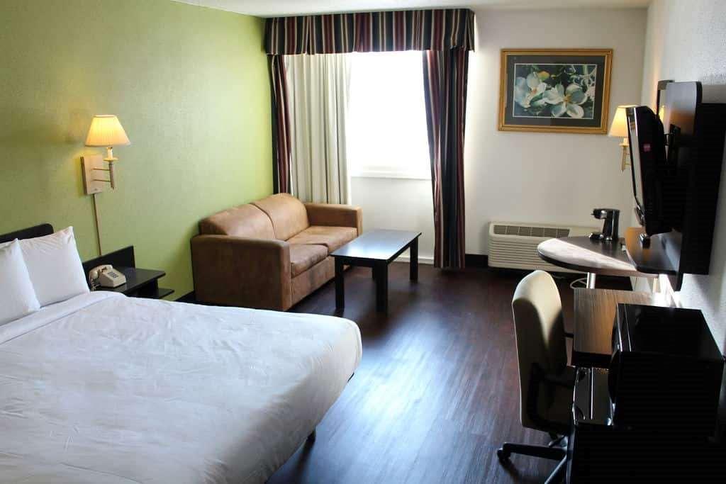 Kautilya Zanesville Hotel Екстериор снимка